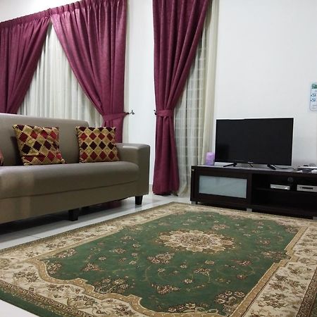 Masayu Putrajaya Homestay エクステリア 写真